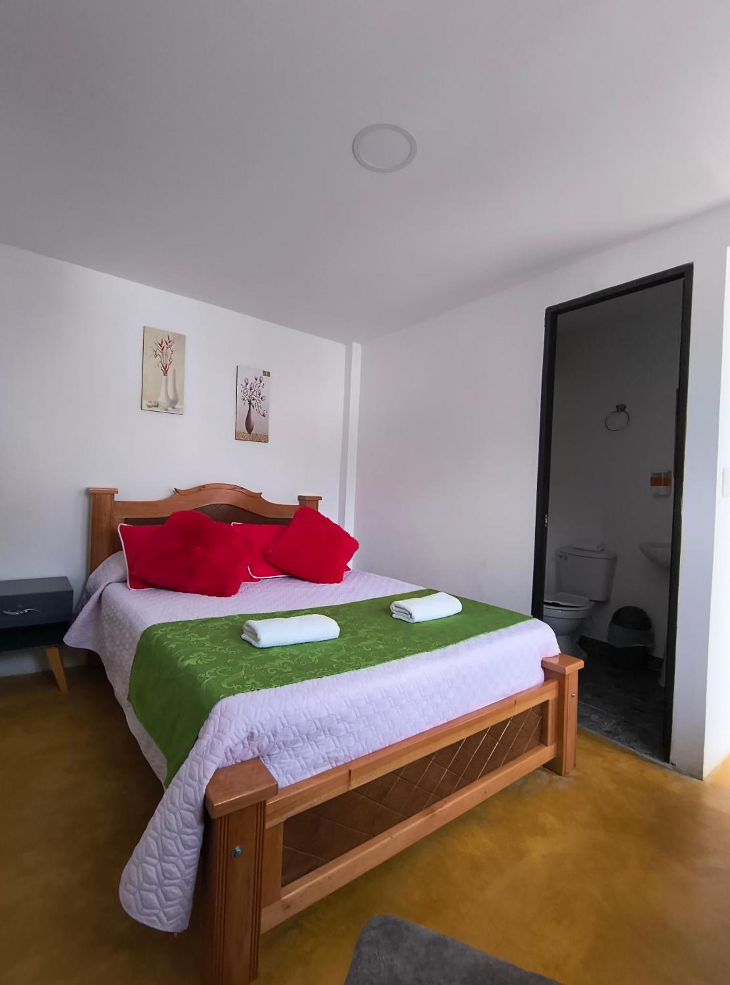 Hostal Villa Del Sol Саленто Екстериор снимка