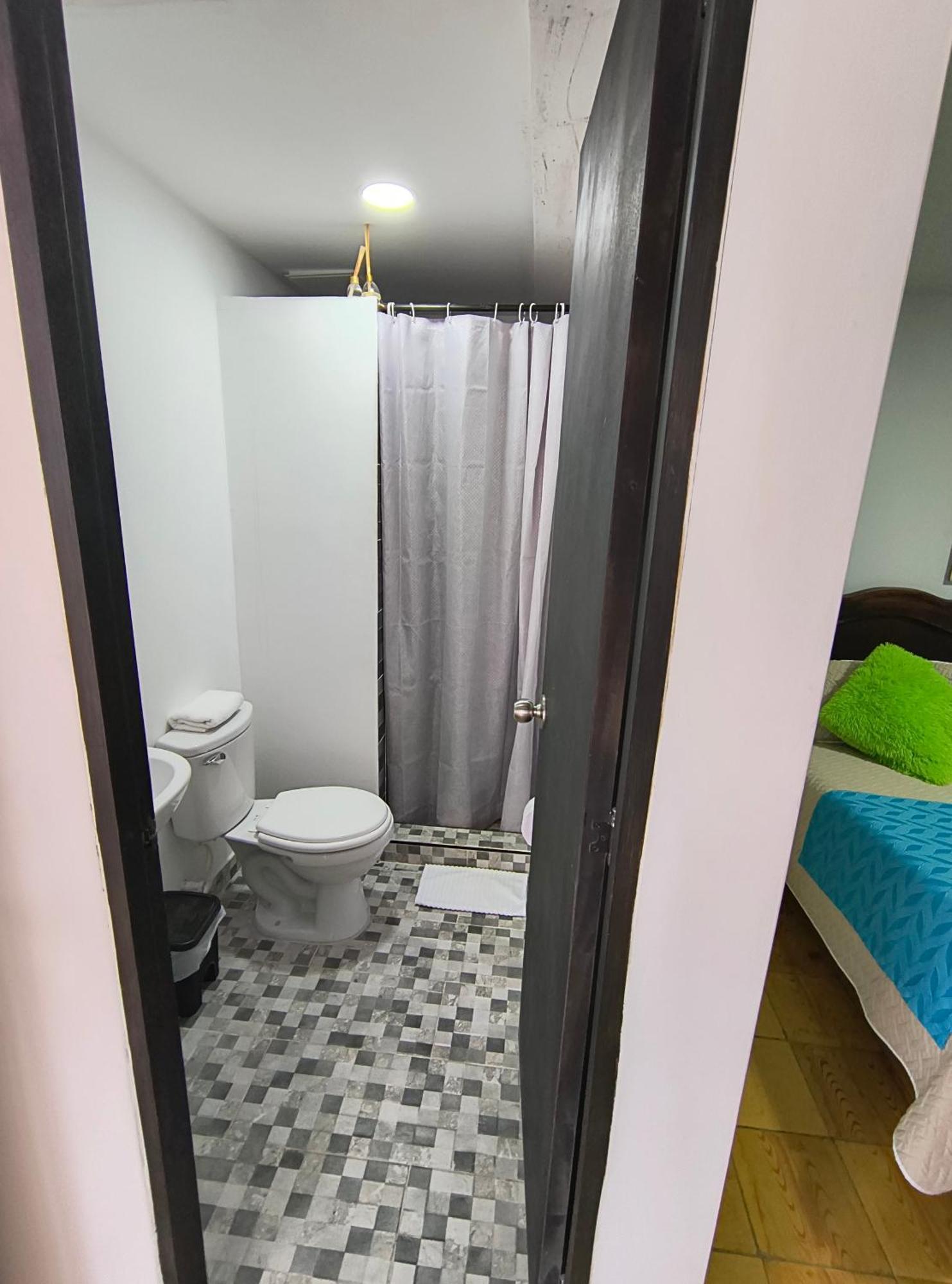 Hostal Villa Del Sol Саленто Екстериор снимка