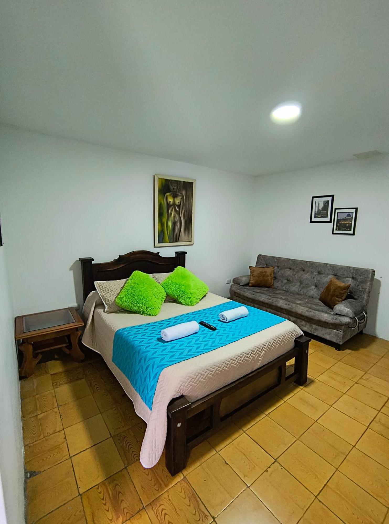 Hostal Villa Del Sol Саленто Екстериор снимка